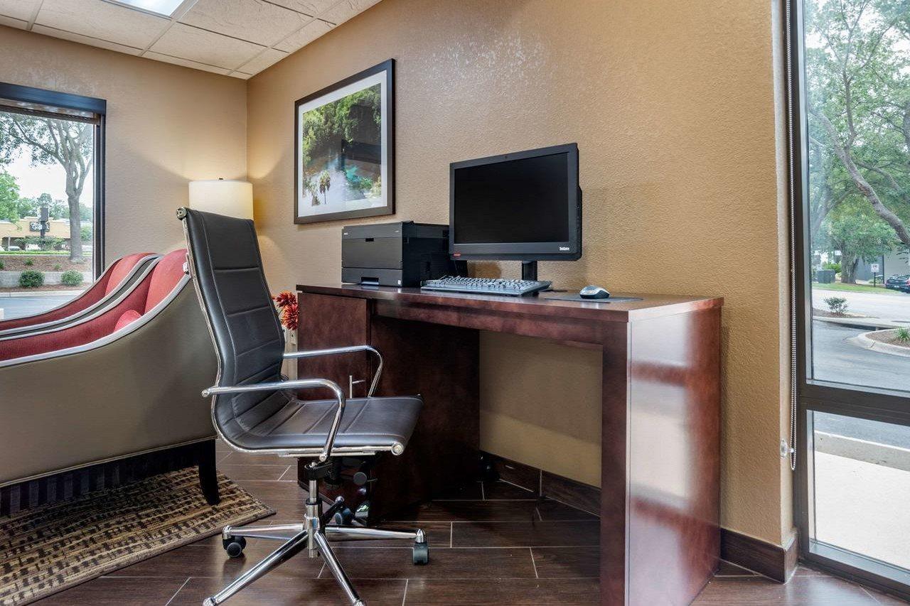 Comfort Suites Tallahassee Capitol - University Area Zewnętrze zdjęcie
