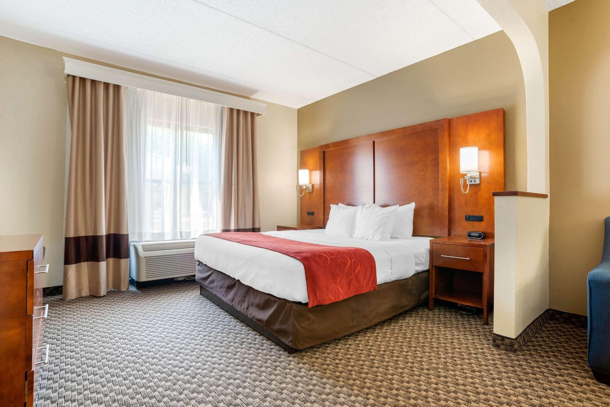 Comfort Suites Tallahassee Capitol - University Area Zewnętrze zdjęcie